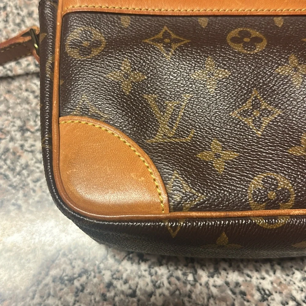 **SOLD**Louis Vuitton Trocadero 27 - Picture 5 of 16